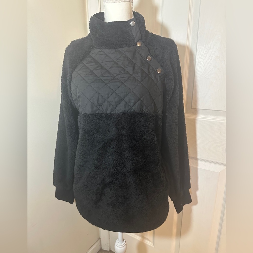 NWT - Wanna B. Asymmetrical Snap Up Fleece Pullover.